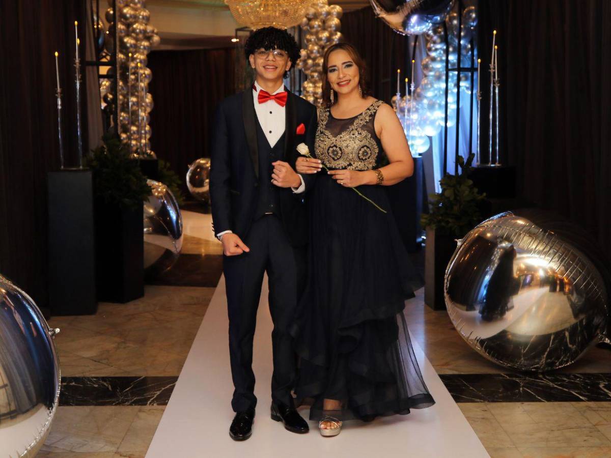 Intercontinental School: así fue el desfile oficial de los seniors 2025