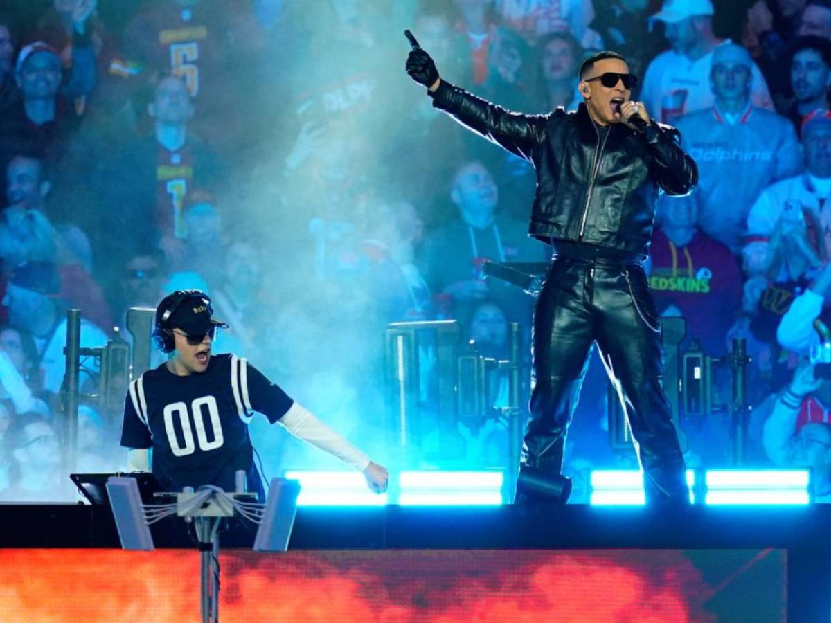 Banda hondureña aparece con Bizarrap y Daddy Yankee en show de medio tiempo