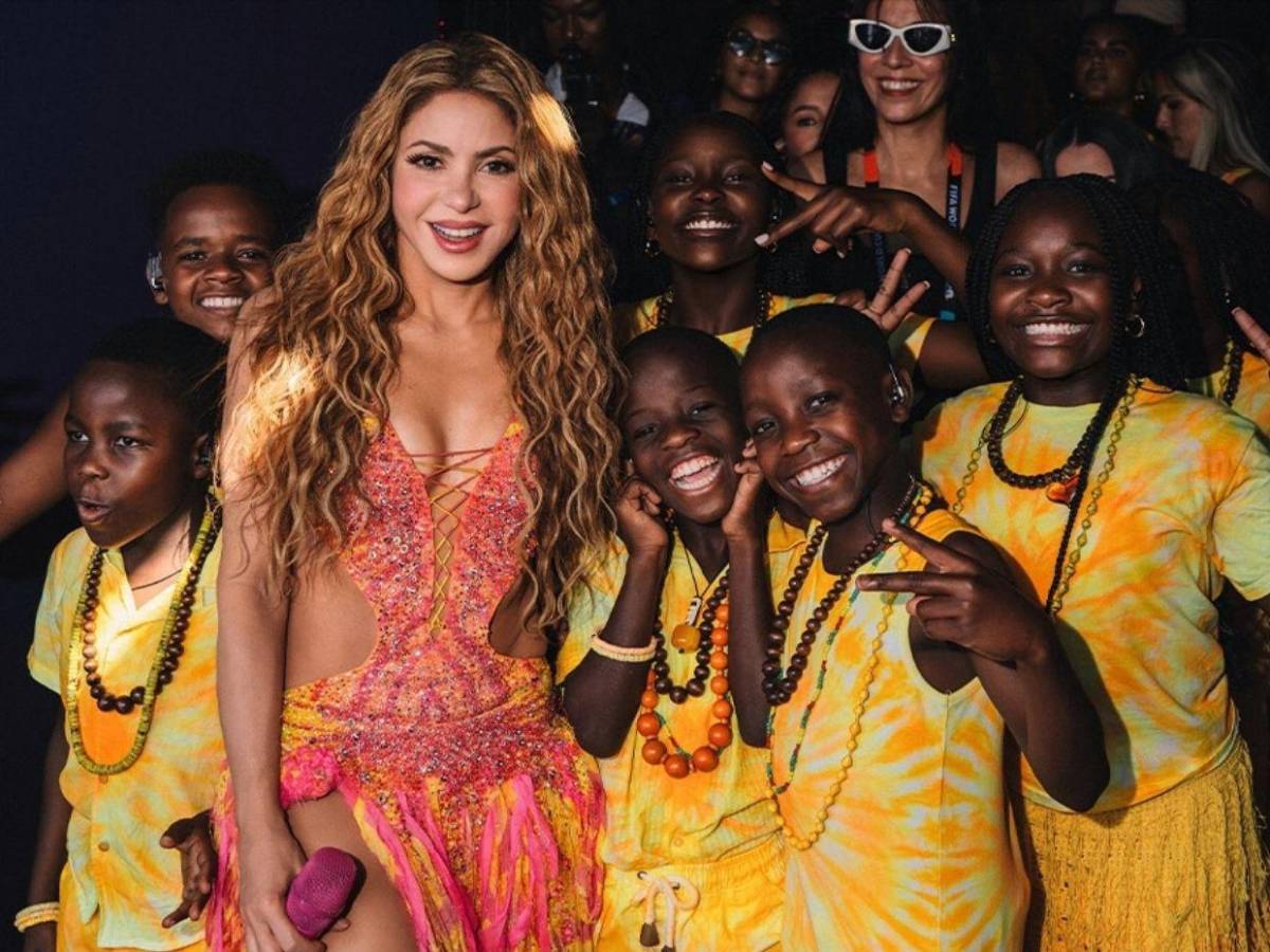 ¡Con 200,000 cristales! Detalles del lujoso vestido de Shakira en la final del Mundial 2026