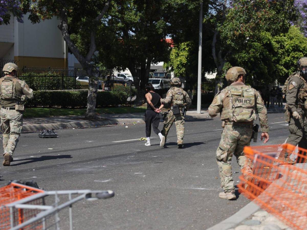 Orden inédita e ilegal no vista en 60 años: la polémica por envío de Guardia Nacional a Los Ángeles