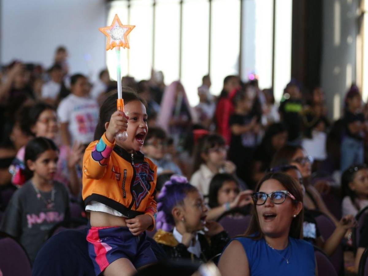 Entre trenzas moradas y moñitos: Así fue el show de las Guerreras K-Pop en Tegucigalpa