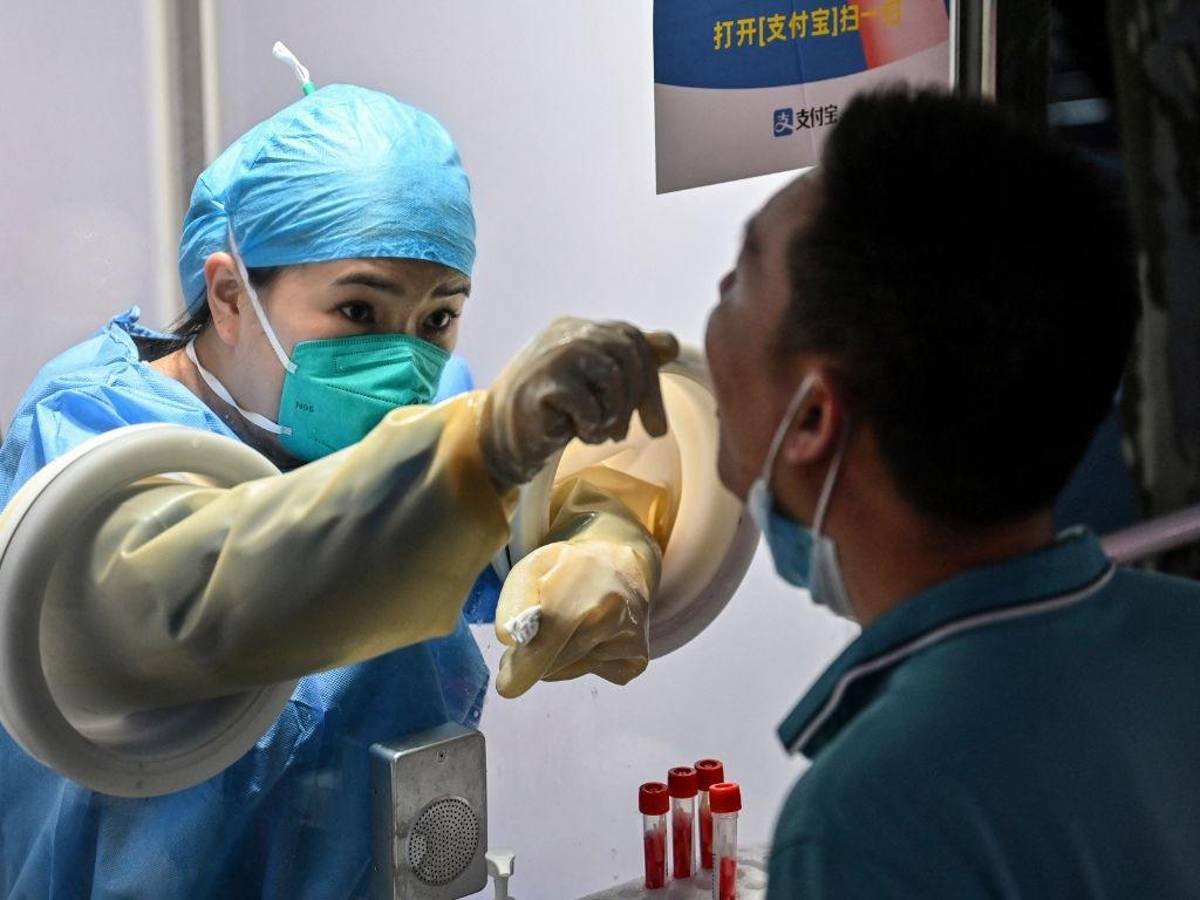 Millones de confinados en China por nuevos brotes de covid-19