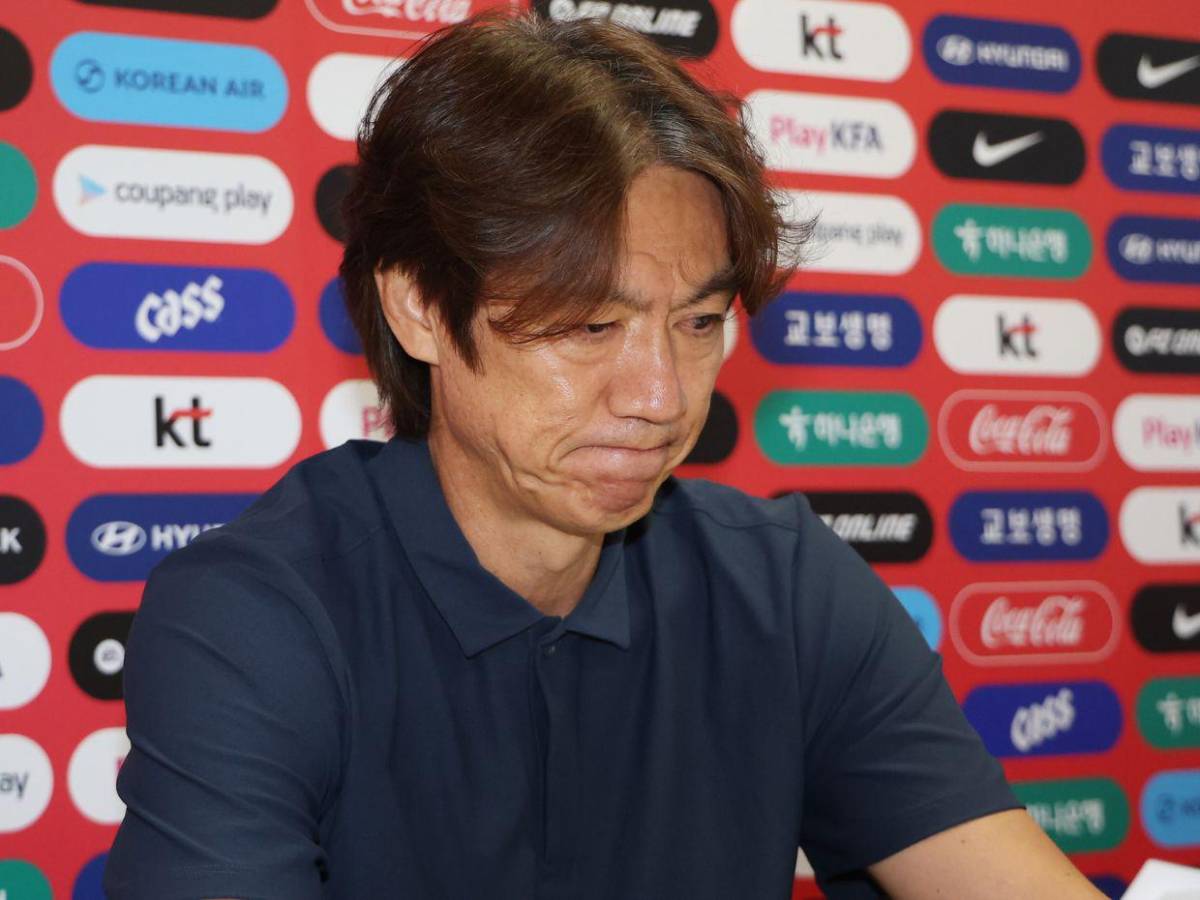 DT Hong Myung-bo abandona Corea del Sur tras recibir amenazas de muerte por la eliminación del Mundial 2026
