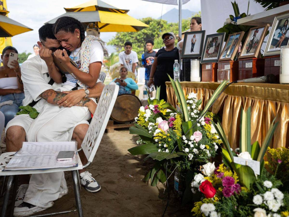 Leonardo Suárez perdió a su madre, su esposa, sus dos hijas y su sobrino tras terremotos en Venezuela