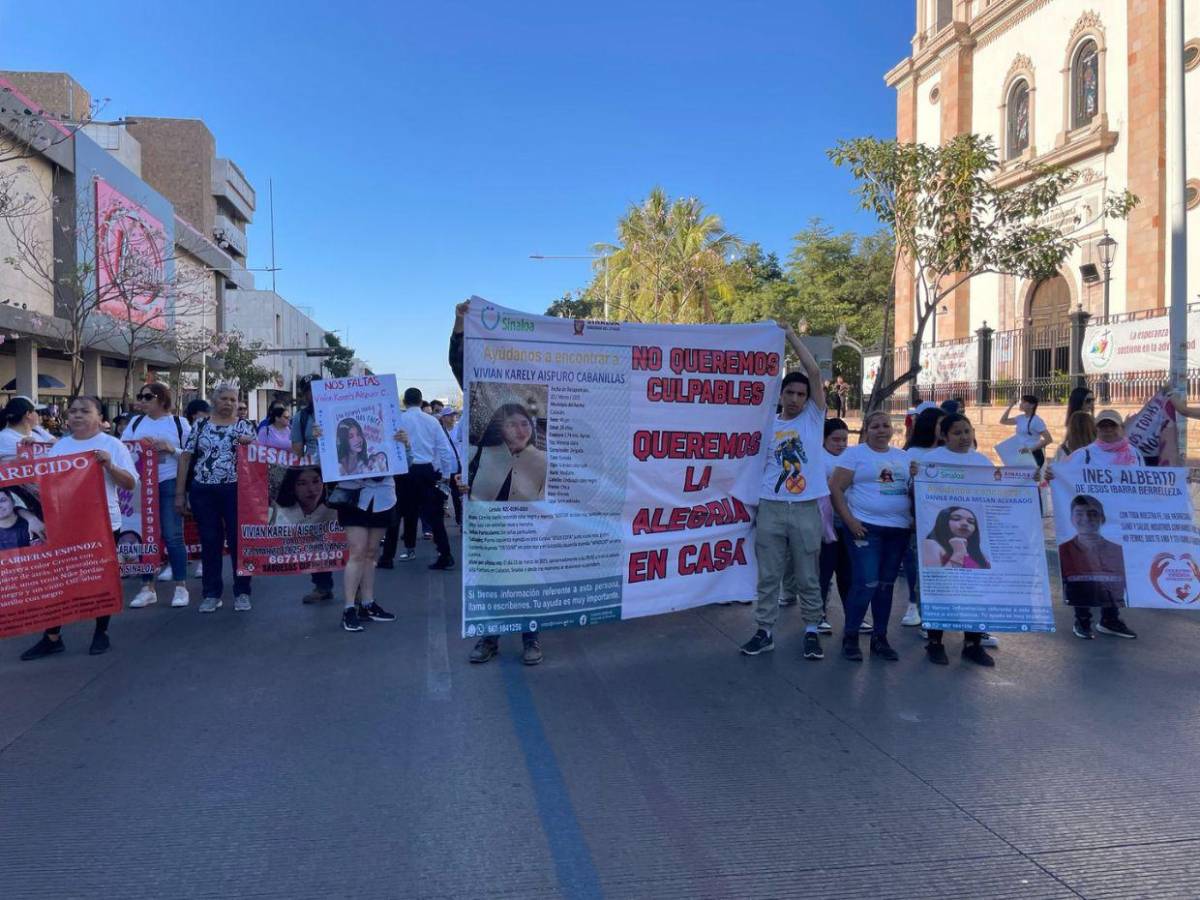 Dan último adiós a Vivian Karely Aispuro, joven hallada muerta en Culiacán Dan último adiós a Vivian Karely Aispuro, joven hallada muerta en Culiacán