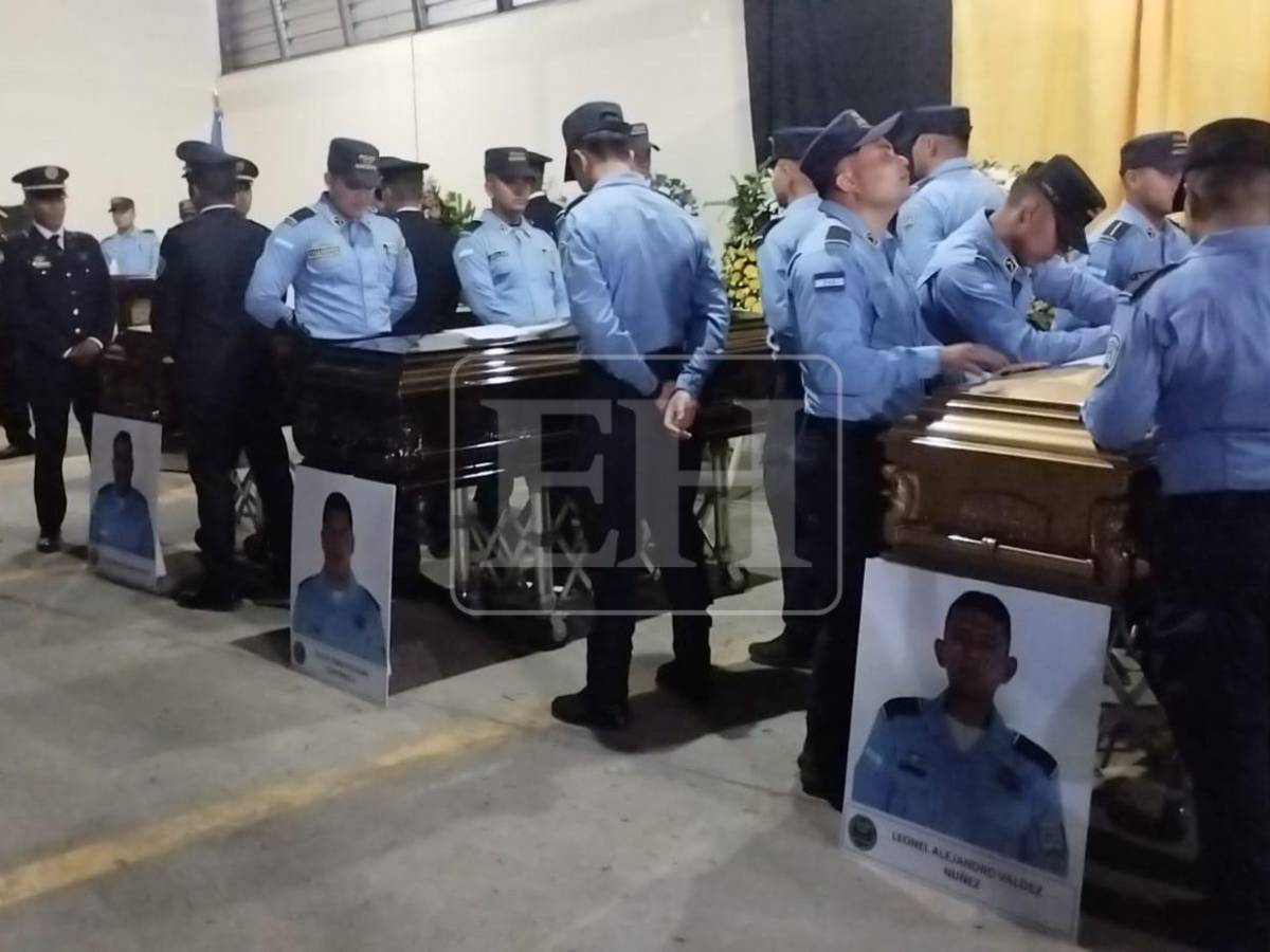 Con todos los honores: así despiden a cinco policías abatidos en masacre de Corinto, Omoa