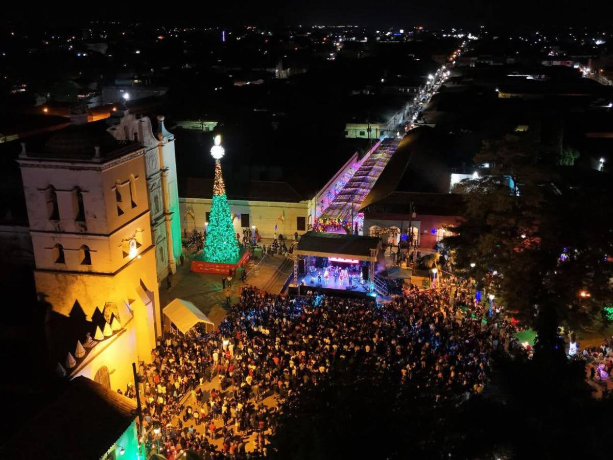 Luces, tradición y magia: Comayagua ya está en modo navideño