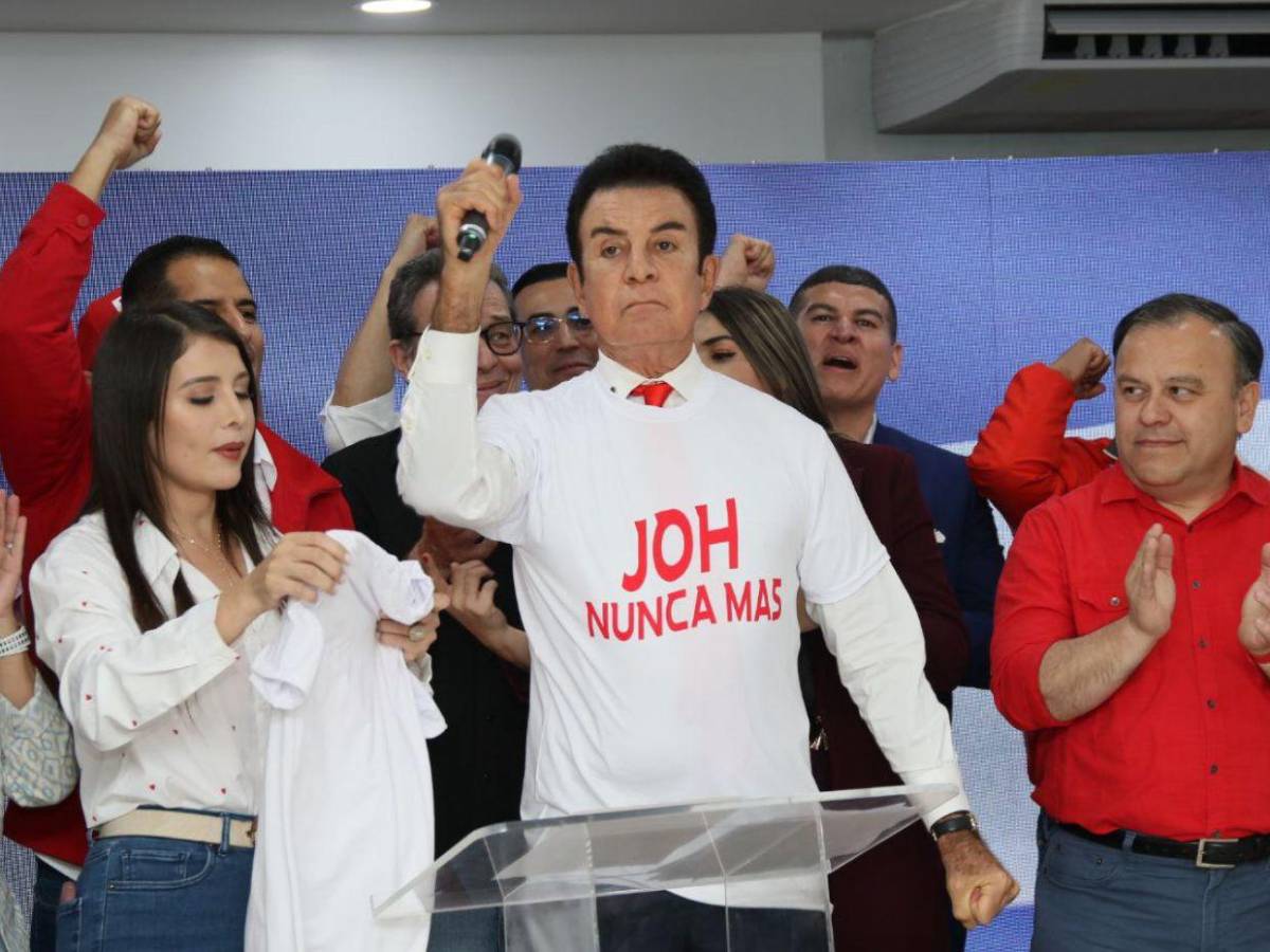 ¿Qué figuras políticas reaccionaron al anuncio de indulto de Trump a JOH?