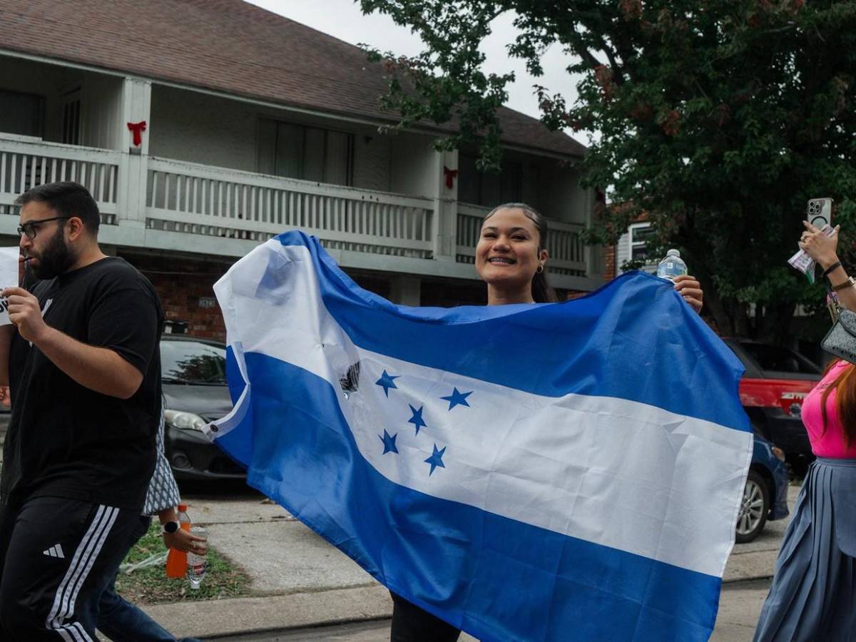Hondureños protestan contra la represión migratoria en Kenner, Luisiana