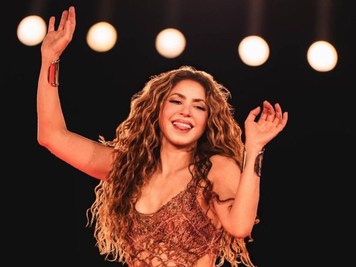 Shakira llega a los 49 años consolidada como ícono musical global