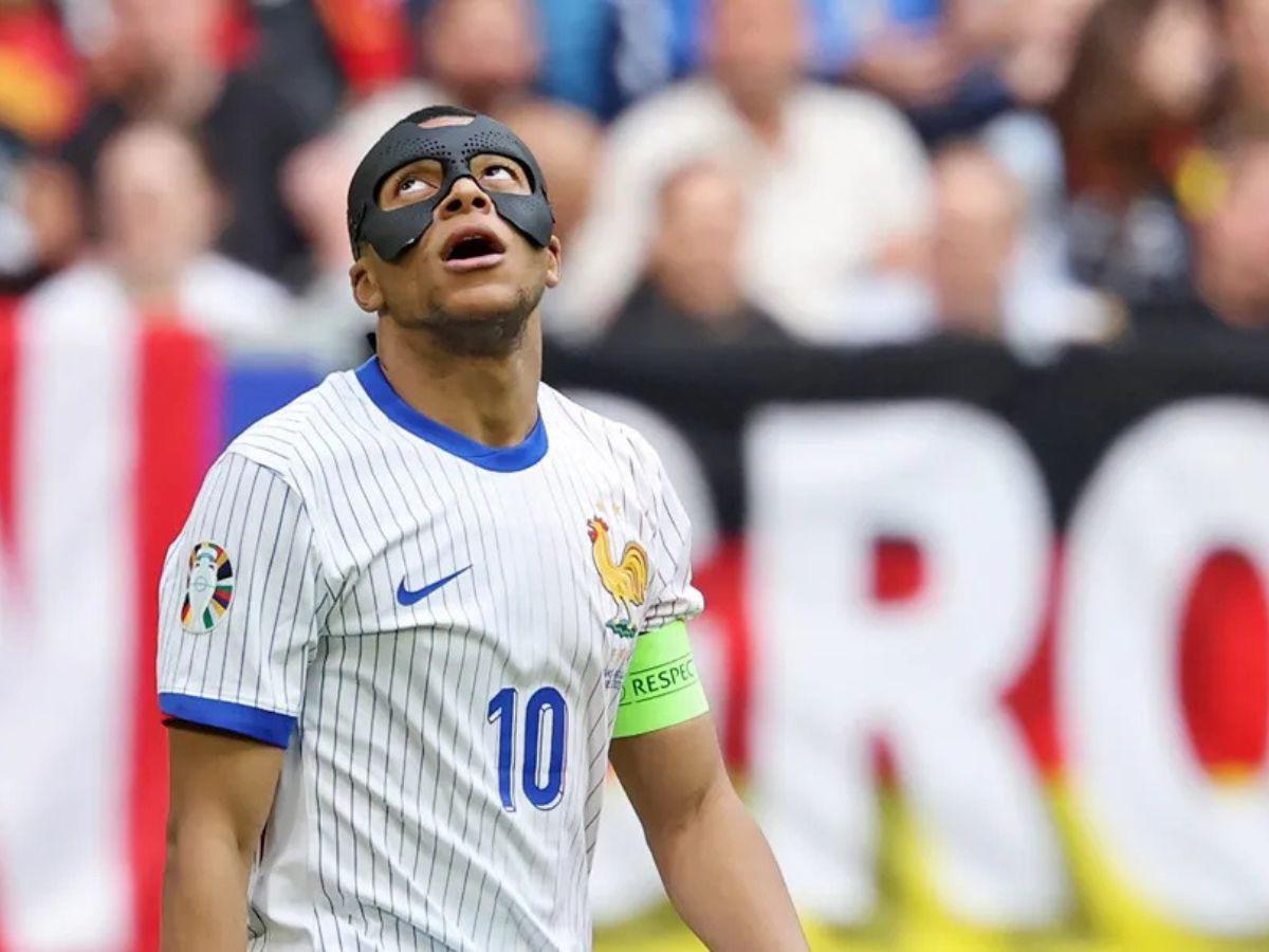 La polémica foto de Mbappé que enfureció a los hinchas del Real Madrid La polémica foto de Mbappé que enfureció a los hinchas del Real Madrid