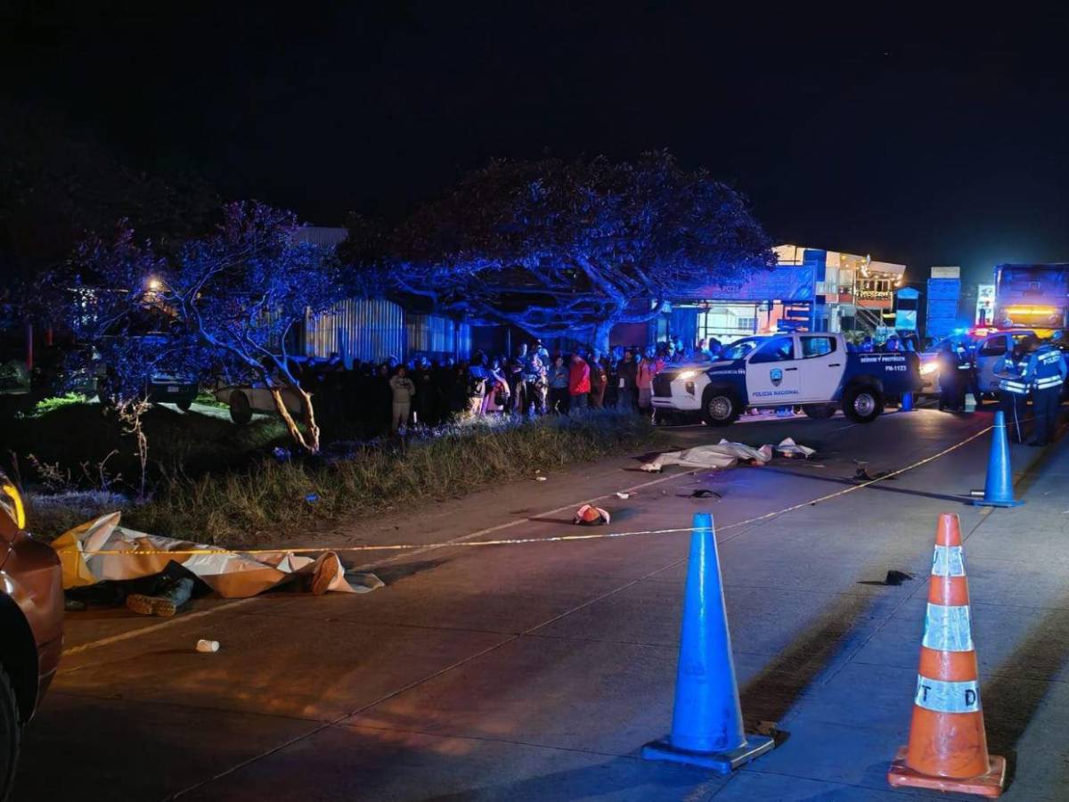 Escena desgarradora: así quedaron cuerpos de Nicoll y Ronald, pareja arrollada en carretera al sur