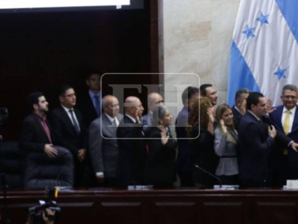 En imágenes: así fue juramentada la nueva Junta Directiva del Congreso Nacional​​​​​