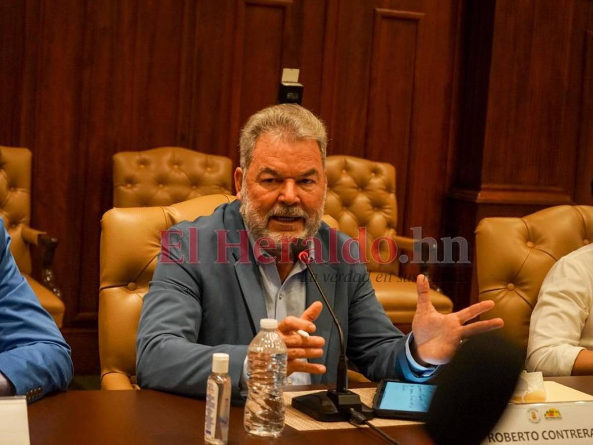 Roberto Contreras anuncia inversión de 12 millones de lempiras para seguridad en estadio Morazán