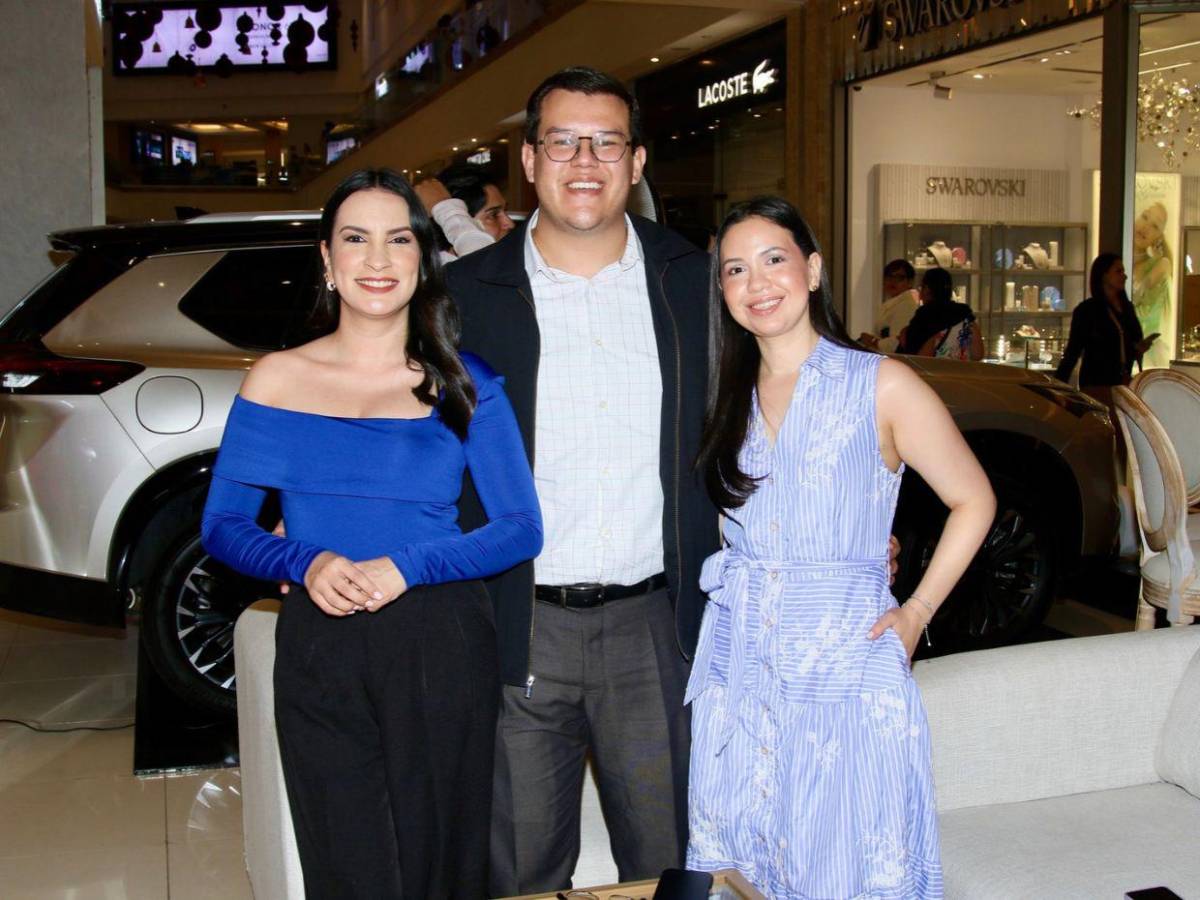 Invitados especiales celebran el lanzamiento de BAC Estilo Moda 2026
