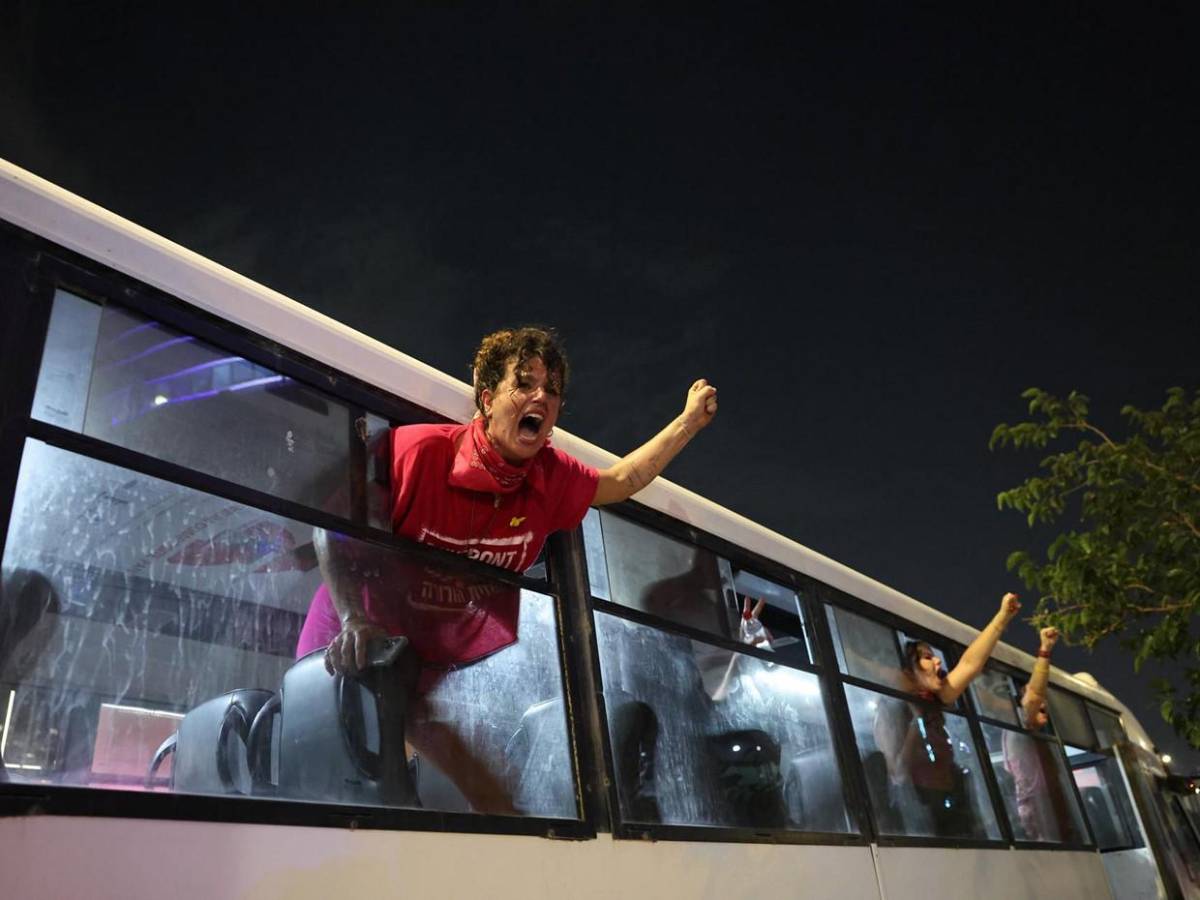 Multitudinaria marcha en Israel exige fin de ofensiva en Gaza y liberación de rehenes