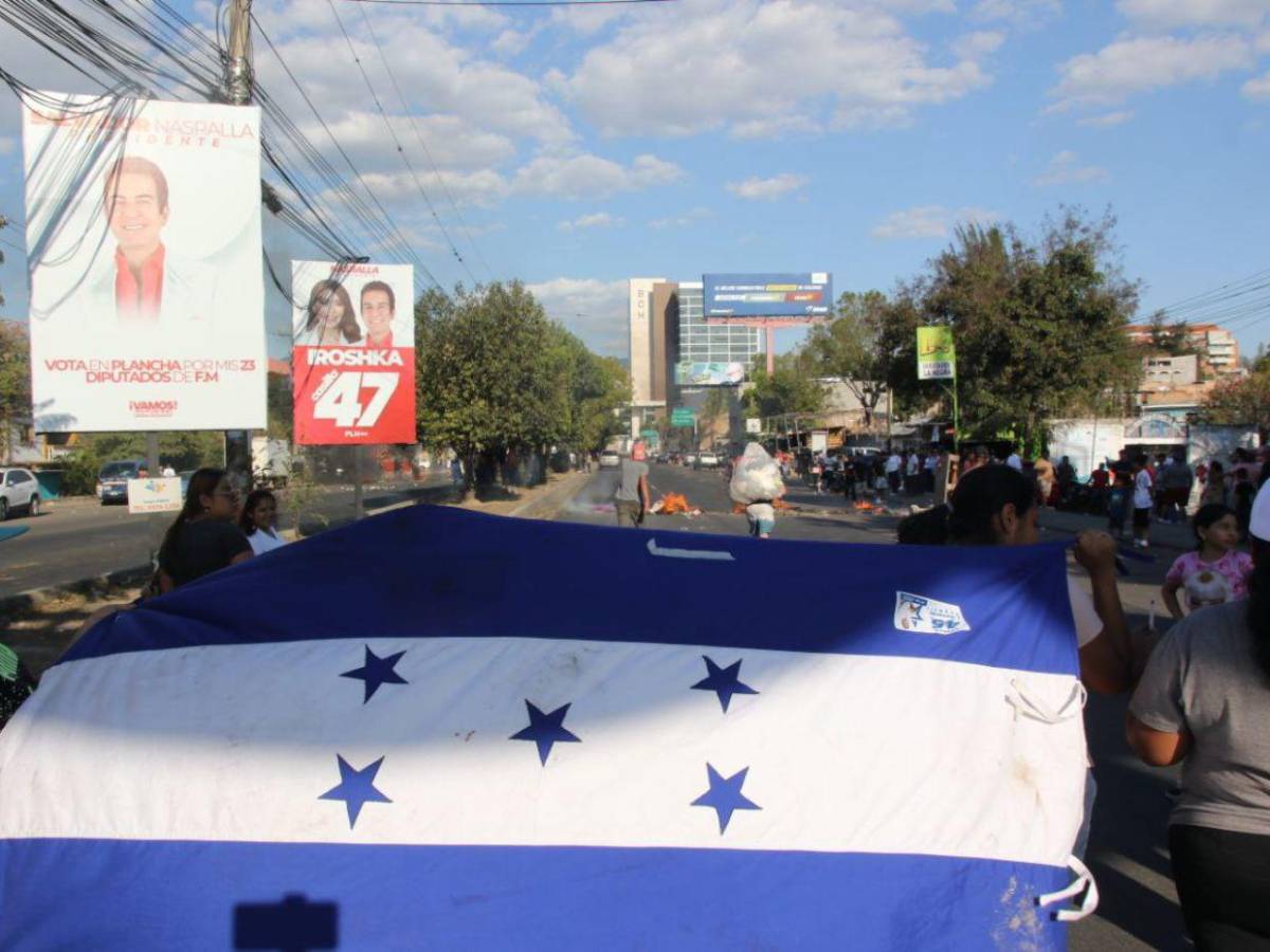 Protestas en Las Brisas: votantes exigen urnas y claman por su derecho al voto