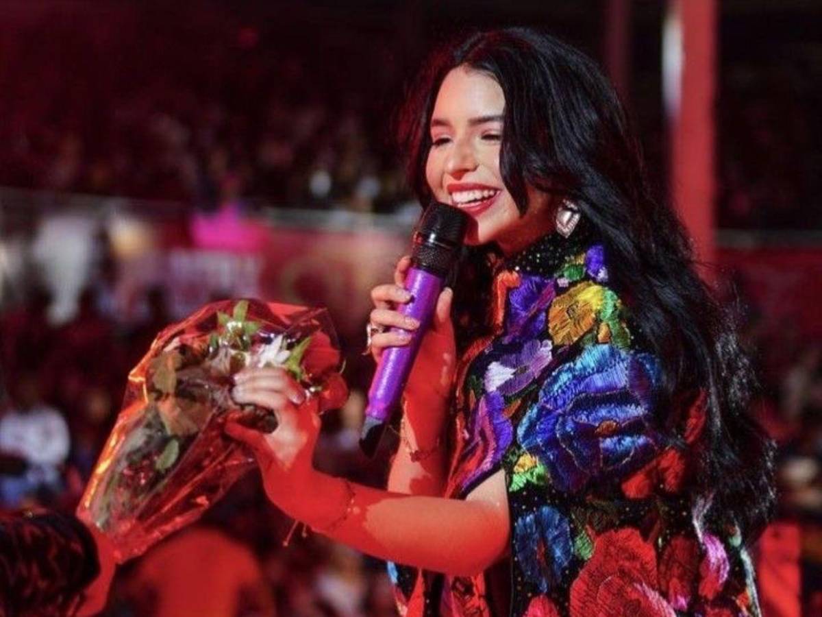 Pepe Aguilar estalla contra las mexicanas: Dejen de fregarse entre sí por Ángela