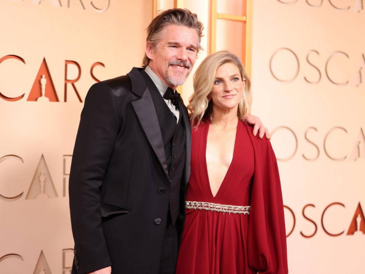 Las parejas que robaron miradas en la alfombra roja de los Oscar