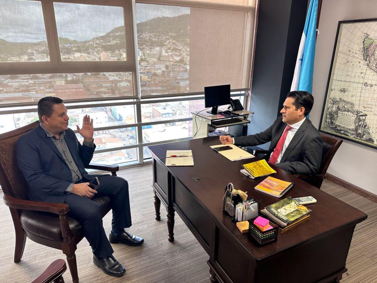 Fiscal adjunto interino se reúne con la Uferco y otras agencias del MP