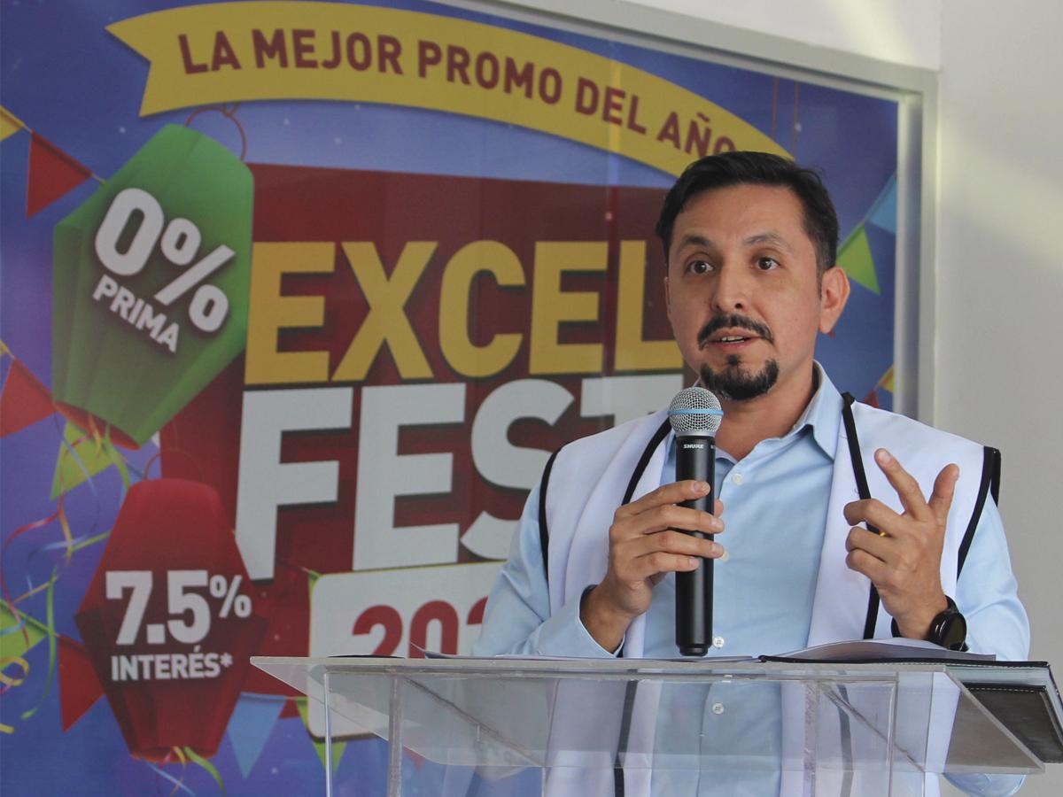 El gerente nacional post venta de Excel, Roberto Deleon.