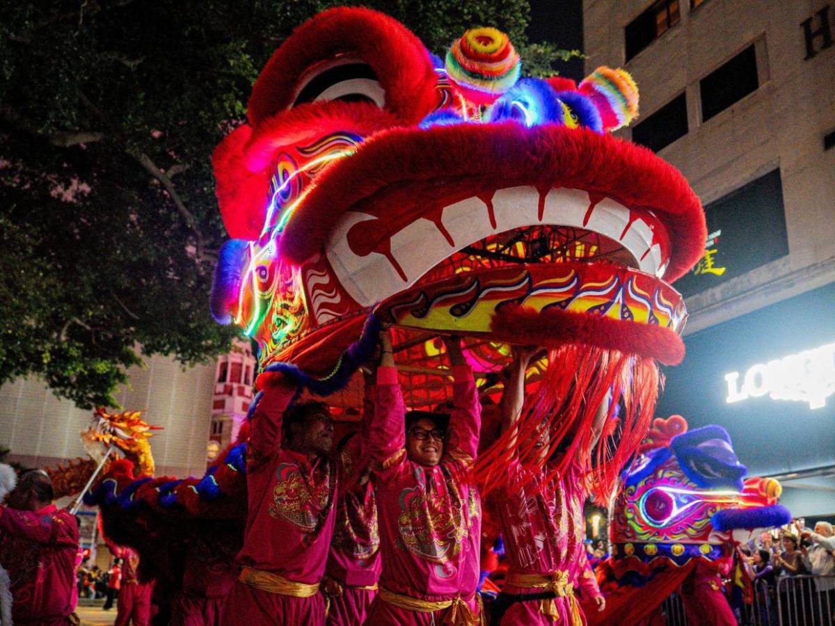 Con desfiles y música, así se celebra el Año Nuevo chino