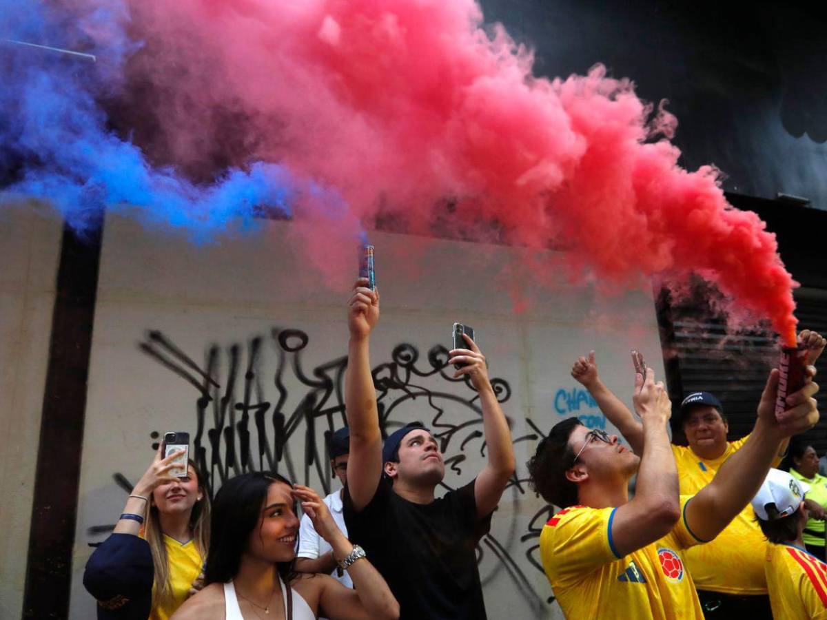 De la Espriella es el más votado por los colombianos en el exterior: así lo celebran
