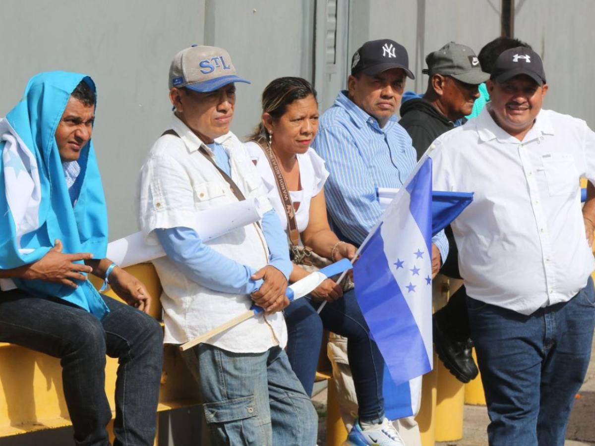Partido Nacional realiza marcha por la libertad y la democracia de Honduras
