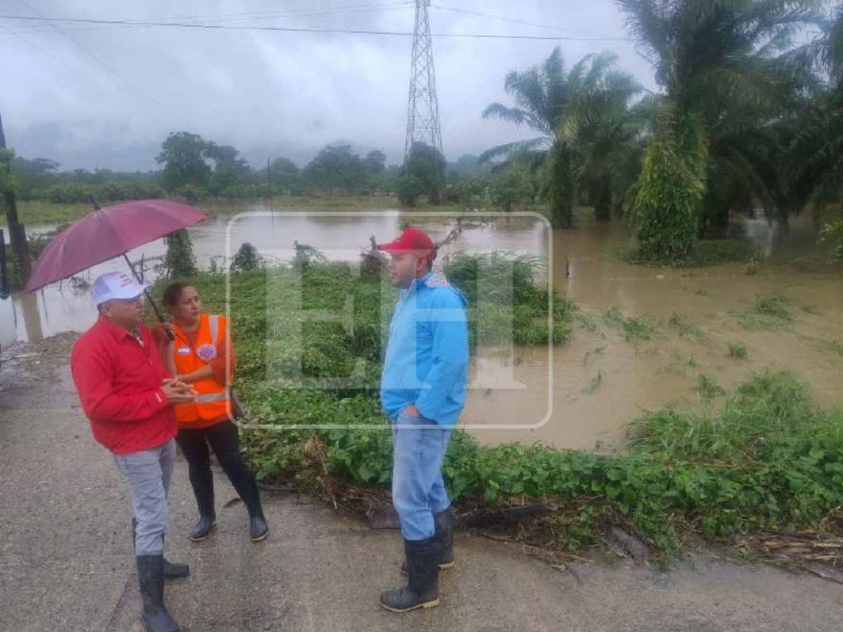 Río Leán se desborda y provoca inundaciones y damnificados en Atlántida
