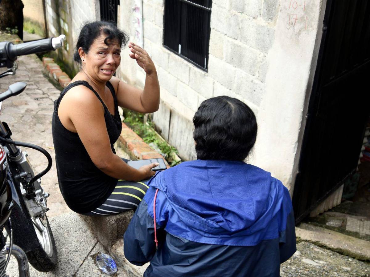 Impotencia y dolor sufren vecinos de El Reparto tras arrasador derrumbe