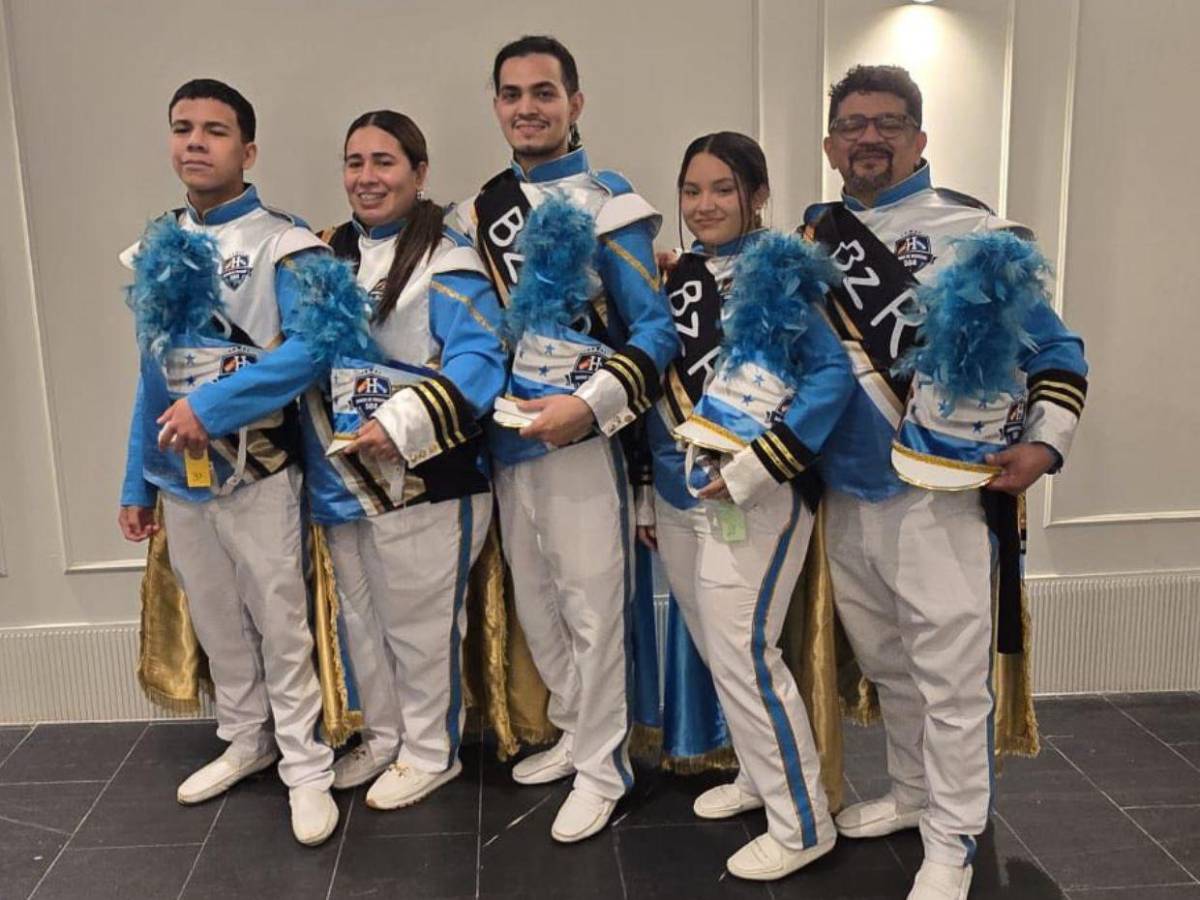 Banda de Marcha Honduras 504 celebra haber logrado lo impensable en el halftime de la NFL