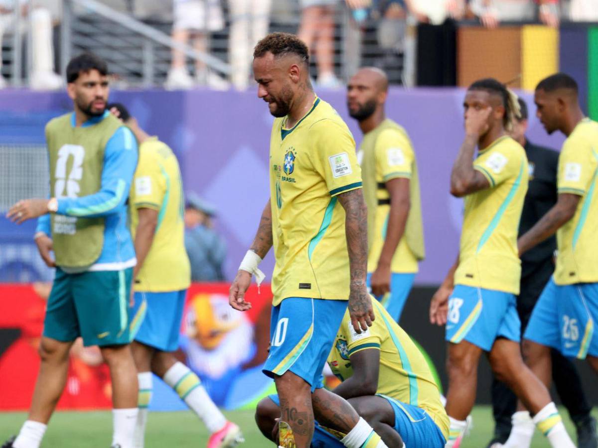 Vinicius rompe el silencio tras eliminación de Brasil del Mundial y hace anuncio