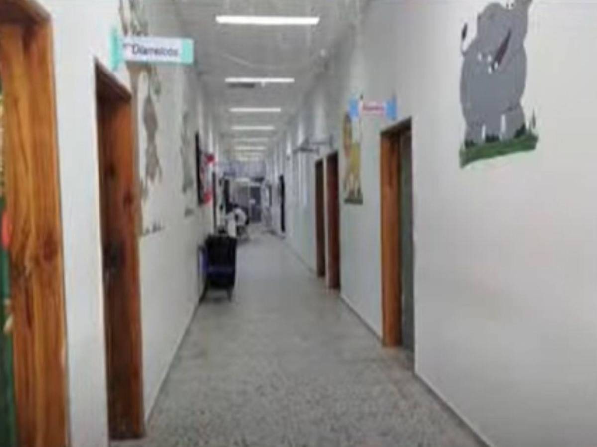 Él me lo quemó, por celos, denuncia madre de menor agredido por su pareja