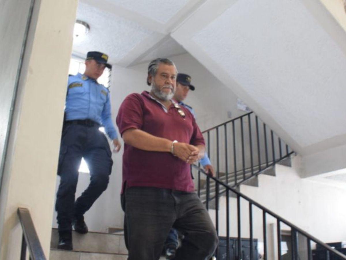 Preso queda comisario en condición de retiro, Constantino Zavala, por lavado de activos