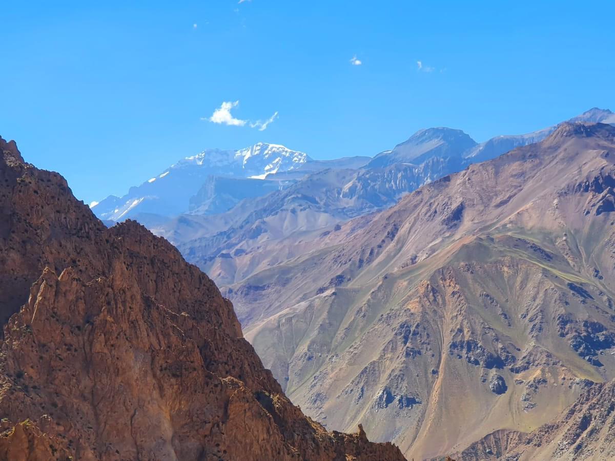 Una de las impresionantes vistas que alcanzó a captar la hondureña en su ascenso al Cerro Aconcagua.