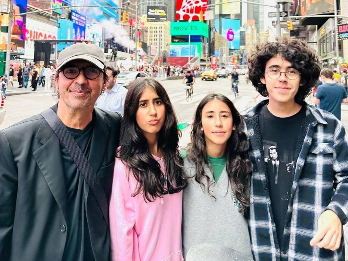 Los hijos de Memo del Bosque, el productor mexicano que luchó contra el cáncer