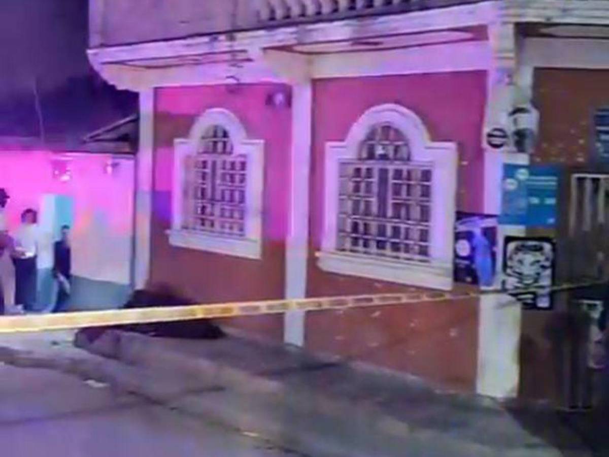 Hallan 30 casquillos de bala en escena del crimen de expolicía Fernando Mercado