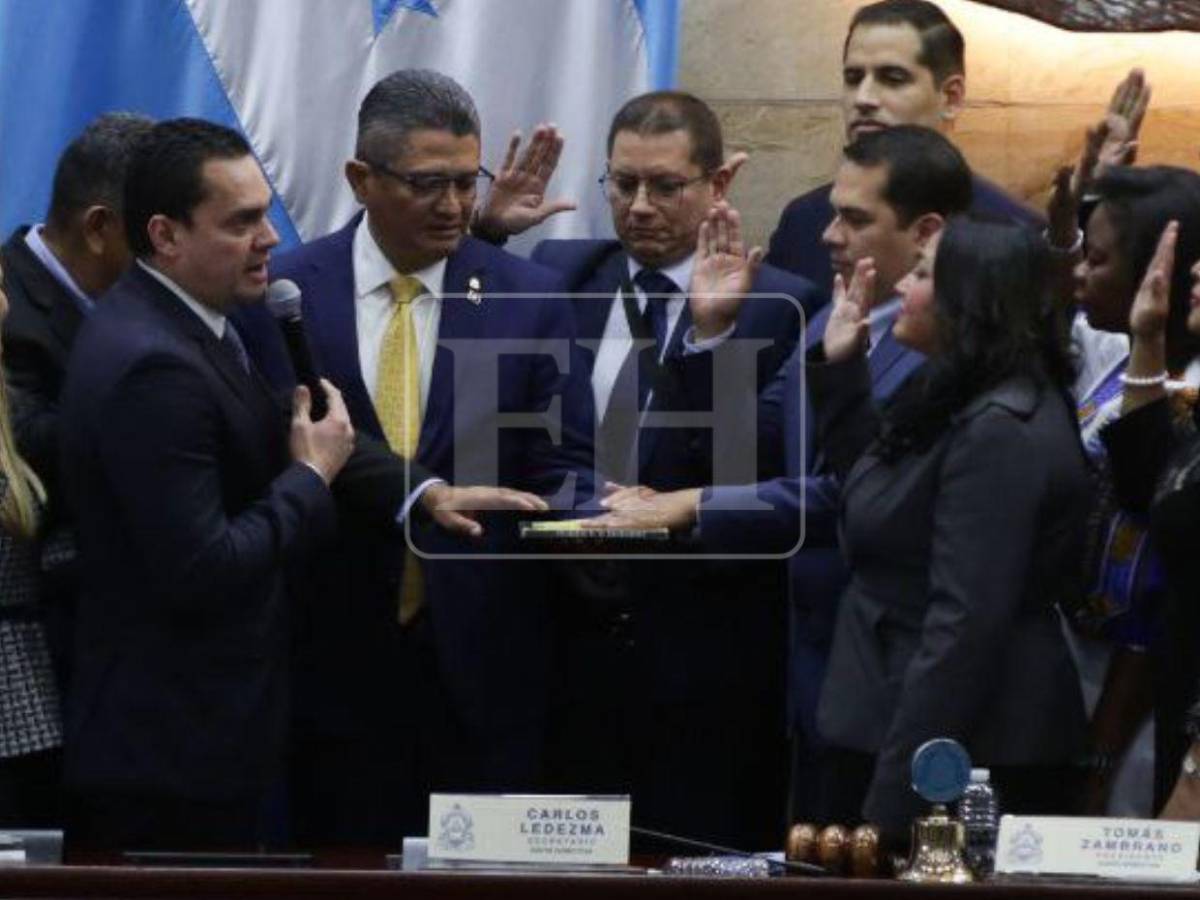 En imágenes: así fue juramentada la nueva Junta Directiva del Congreso Nacional​​​​​