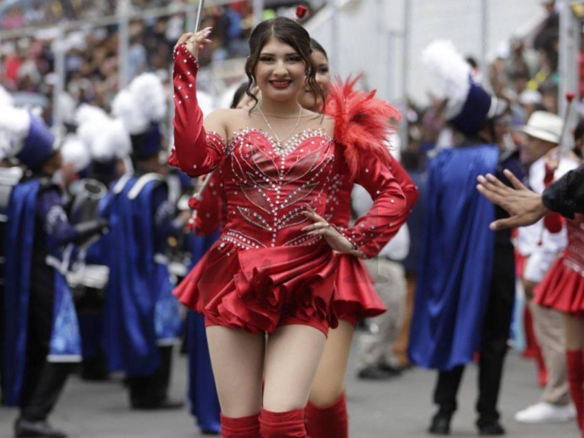 Alejandra Borjas Cubas, el encantador rostro del Hibueras en los desfiles 2025