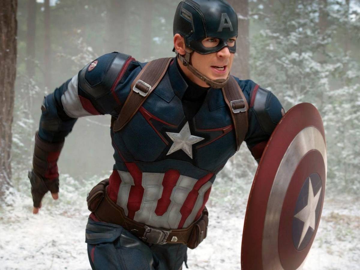 Chris Evans vuelve al traje del Capitán América en Avengers Doomsday