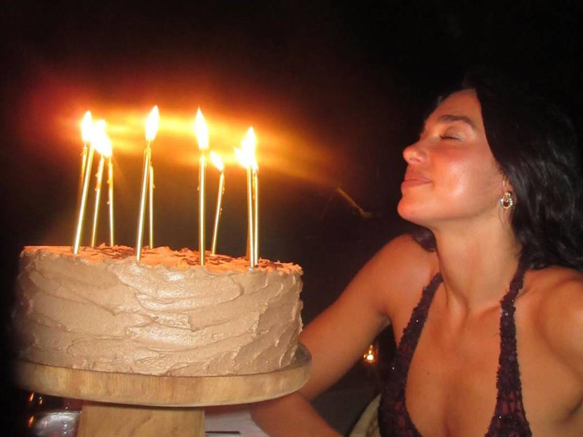 Dua Lipa llega a los 30: así celebró la artista británica su cumpleaños