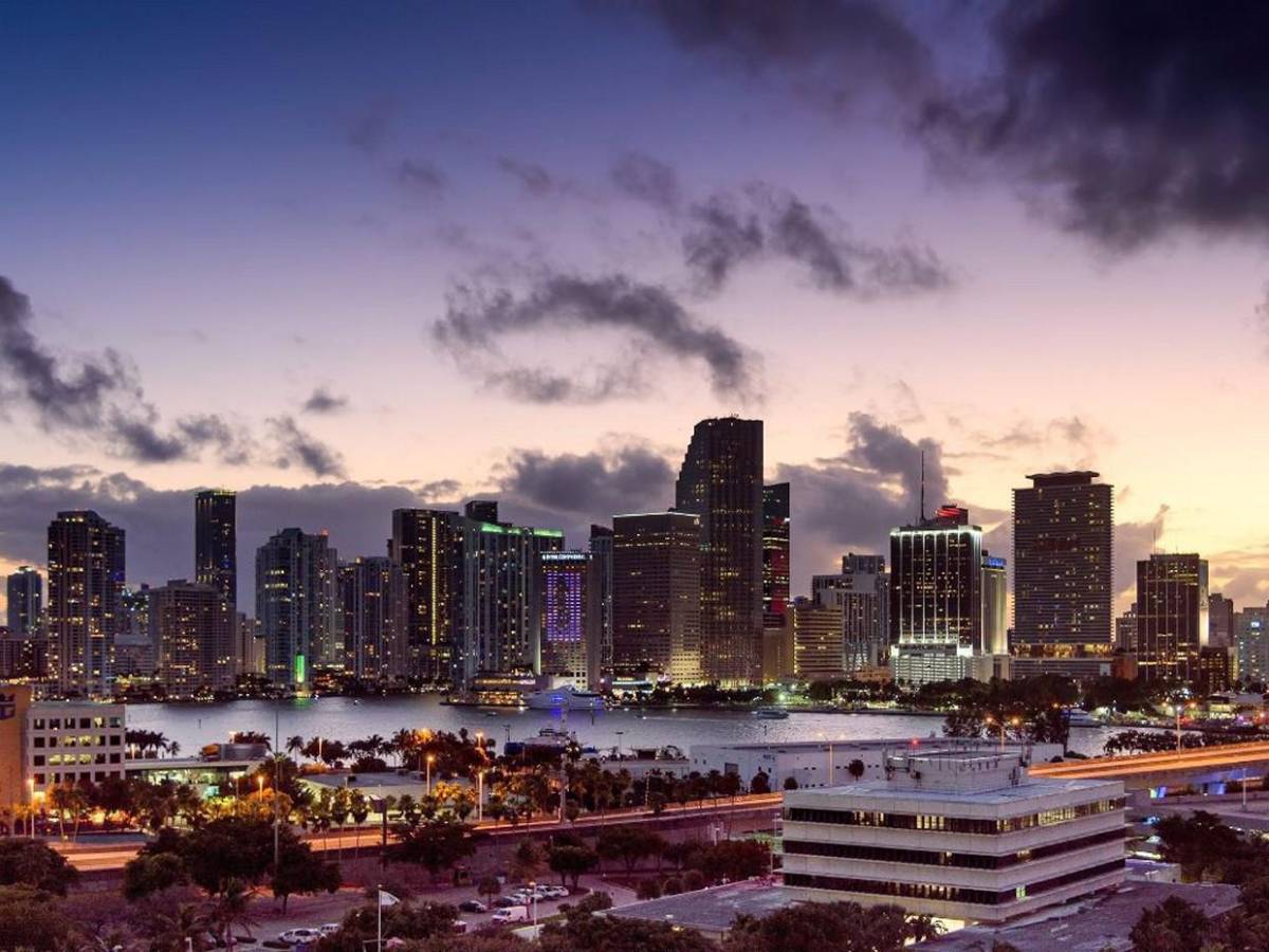 ¿Por qué vestirán de rosa en Miami los árbitros en partido Uruguay y Arabia Saudí?
