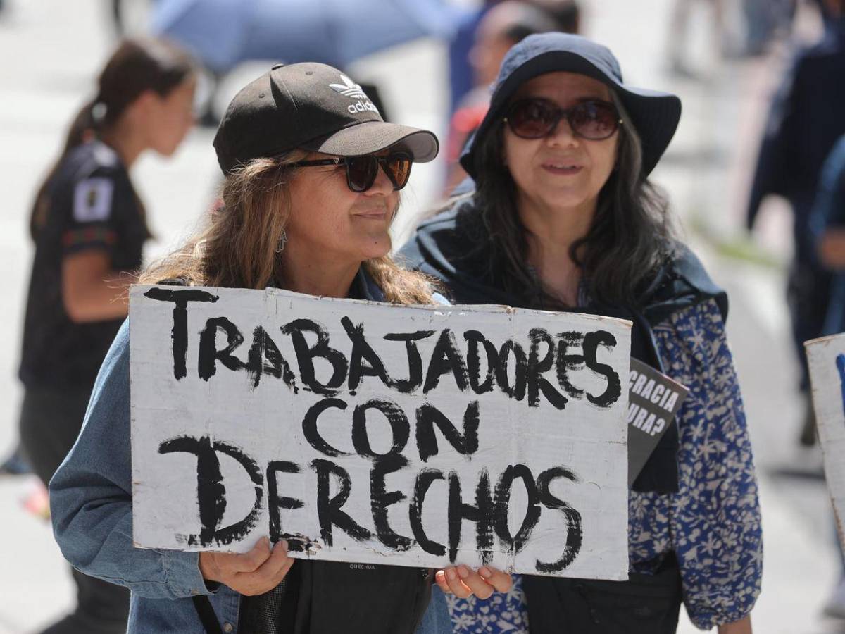 No-boa, Fuera, mentiroso: Ecuador marchan contra la precarización laboral de Daniel Noboa