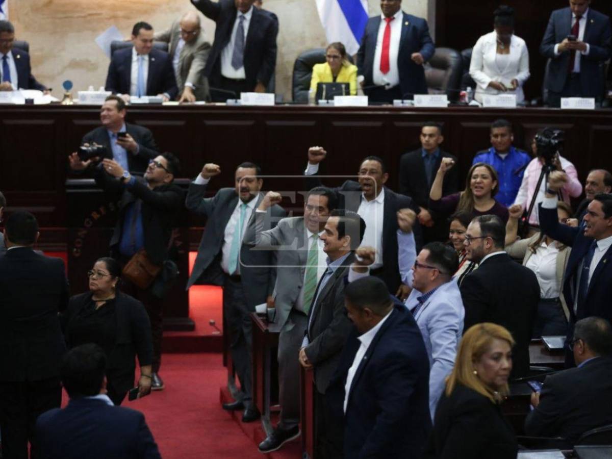 Congreso presidido por Zambrano: más sesiones en dos meses que en la era Redondo