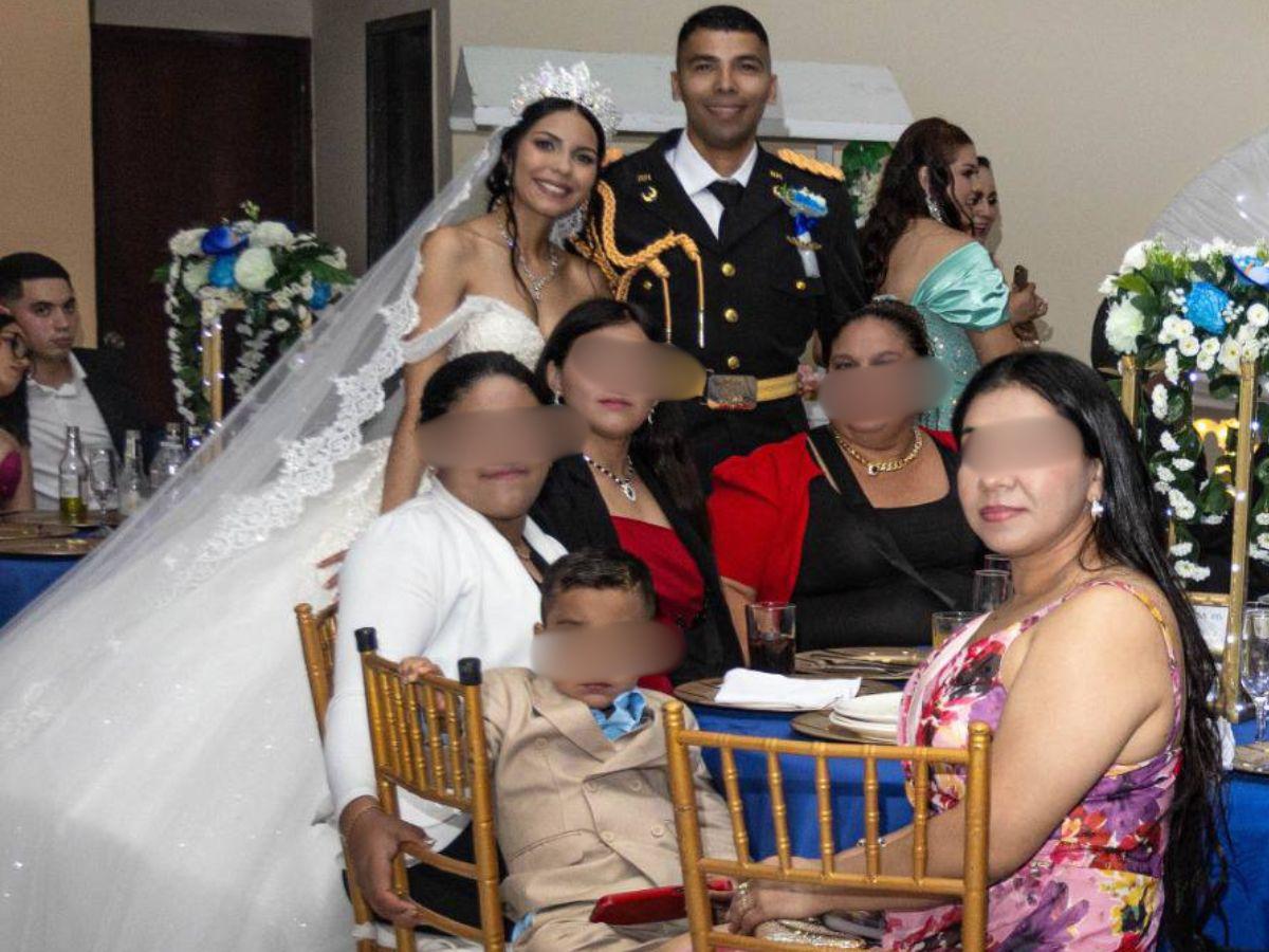 Con un inmenso vestido y una corona: así lució Stephany en su boda, días antes de que un rayo la matara