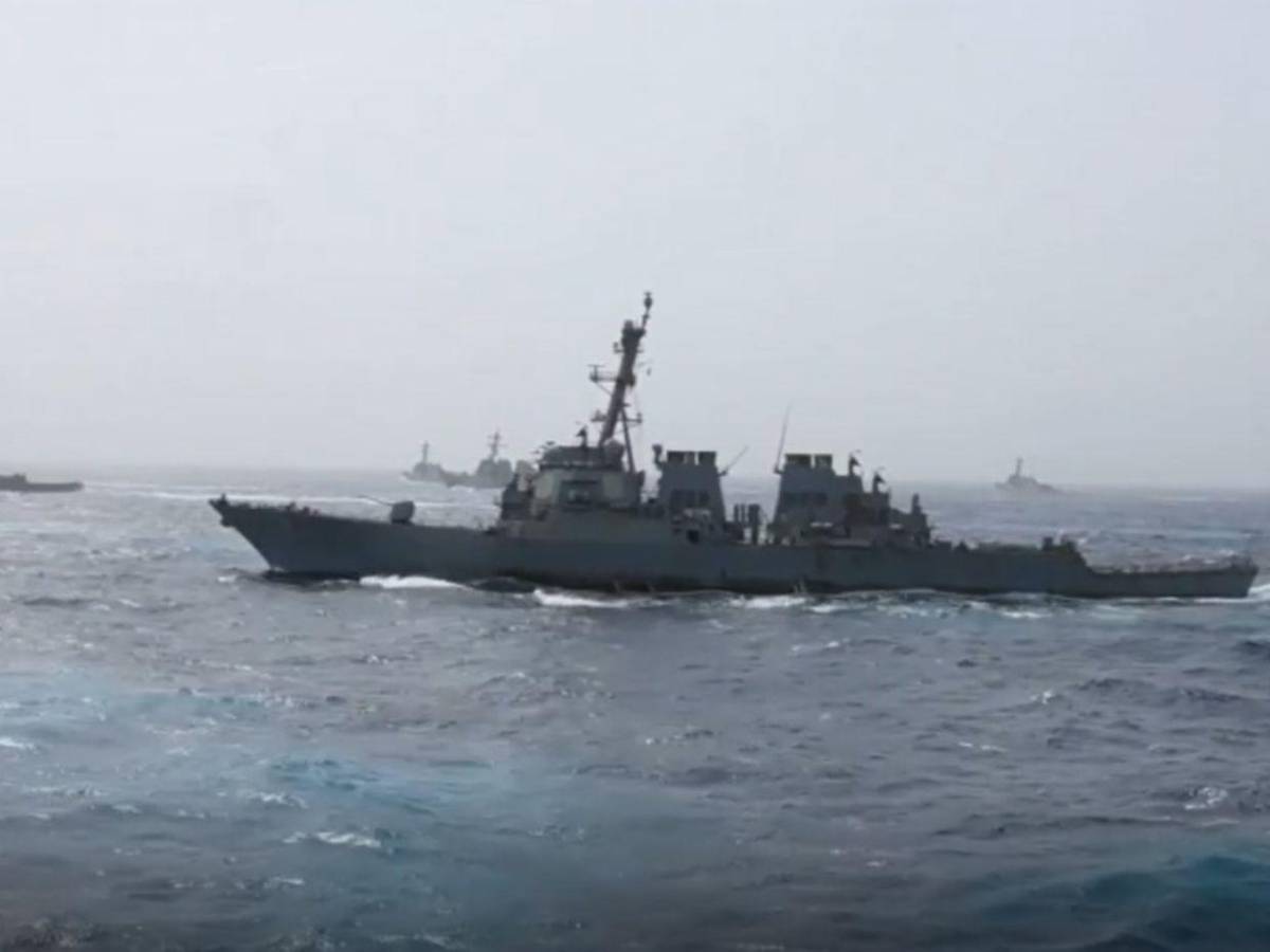 EEUU atacó a Irán de nuevo: Despliegan más de 20 buques de guerra en Oriente Medio