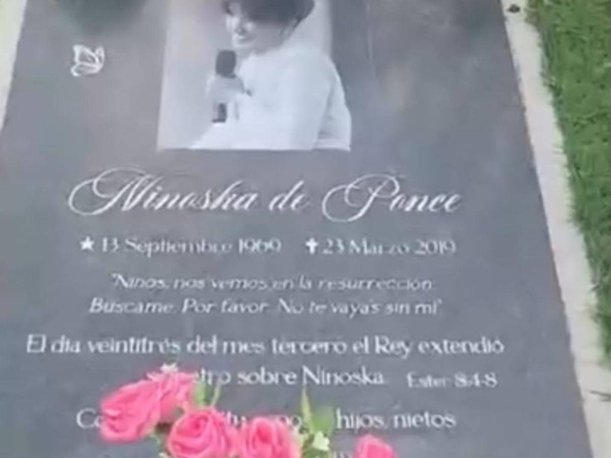 Un mensaje en su lápida: así luce la tumba de Ninoska, esposa del apóstol Germán Ponce