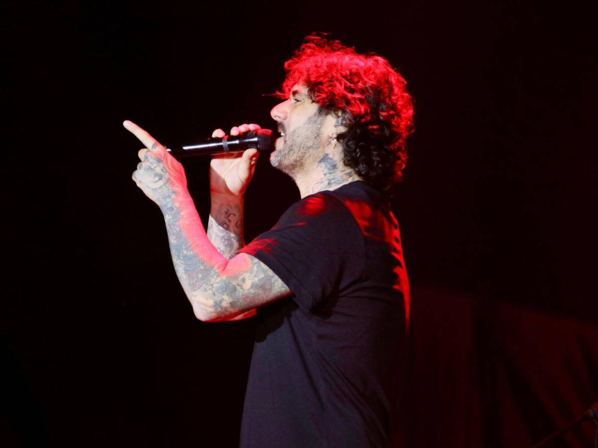 De Hijos del mal a Tu jardín con enanitos: El éxtasis de Melendi en Tegucigalpa