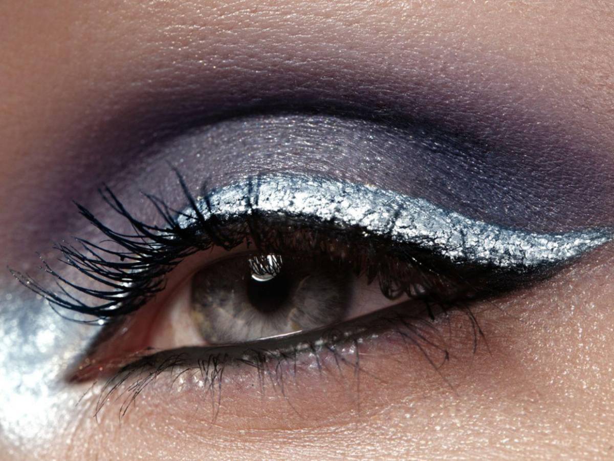 El glacial look arrasa esta Navidad 2025: cómo lograr el maquillaje más viral de la temporada
