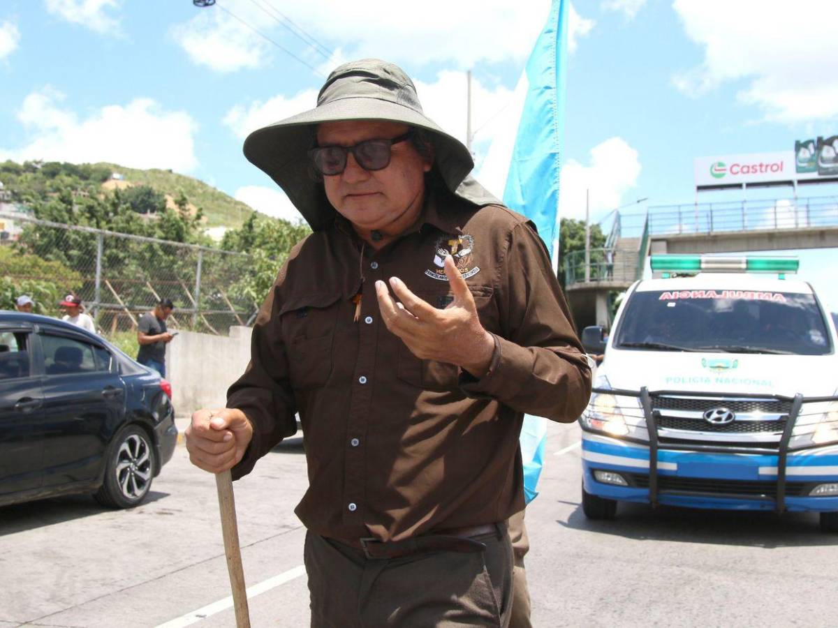 Así llegó a la capital el padre Leopoldo Serrano tras 10 días de caminata por el diálogo y la paz electoral